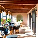 Hotel Ana Catalina & Suites