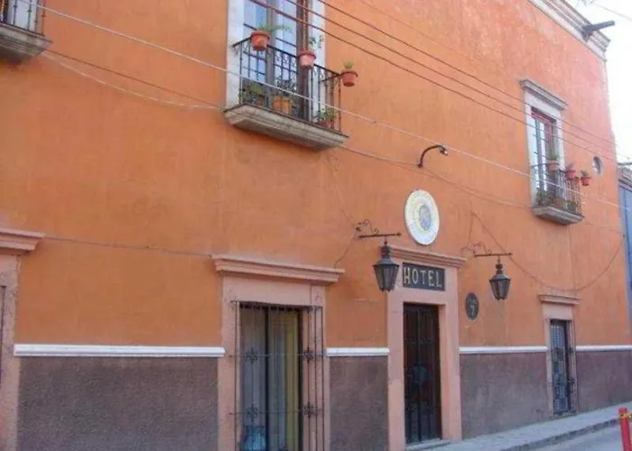 Hotel Ana Catalina & Suites